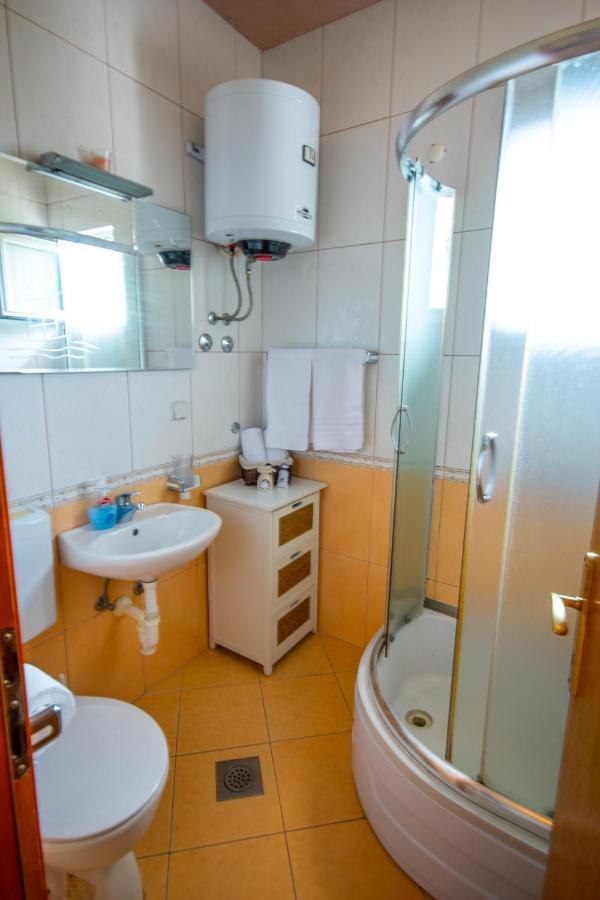 Apartment Franic Подстрана Екстериор снимка