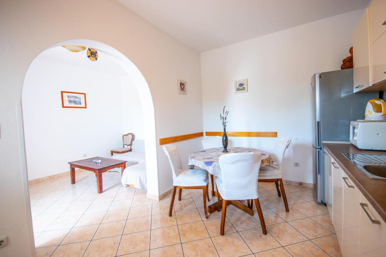 Apartment Franic Подстрана Екстериор снимка