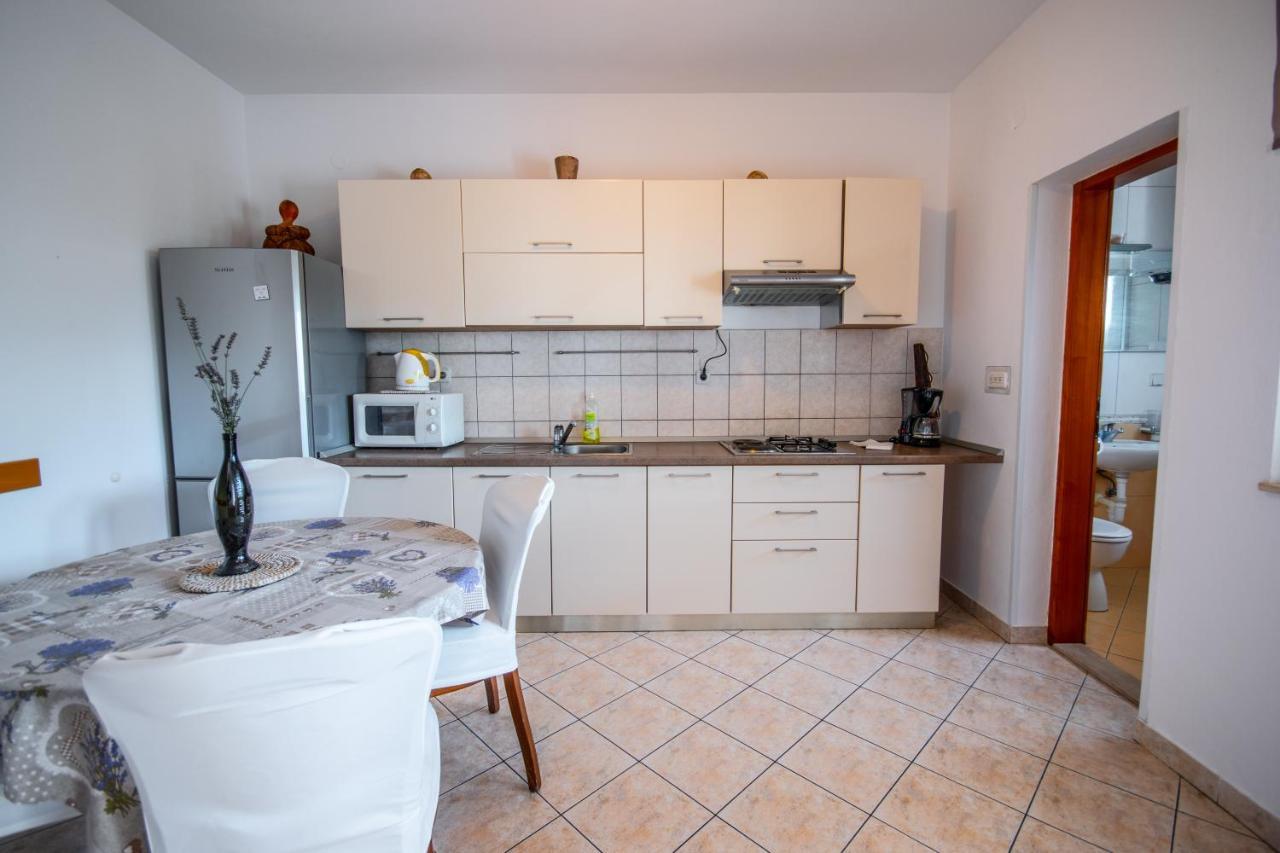 Apartment Franic Подстрана Екстериор снимка