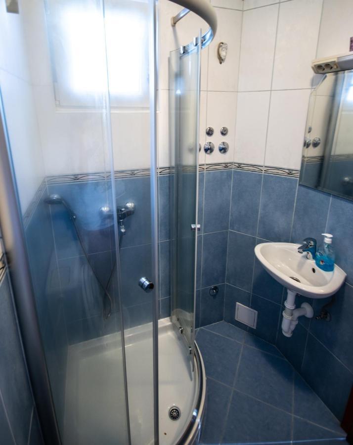 Apartment Franic Подстрана Екстериор снимка
