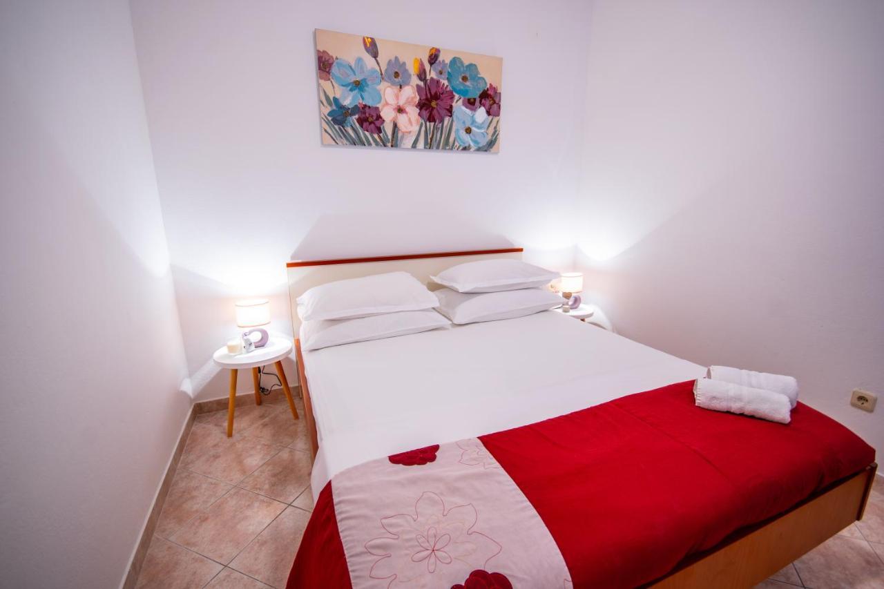 Apartment Franic Подстрана Екстериор снимка