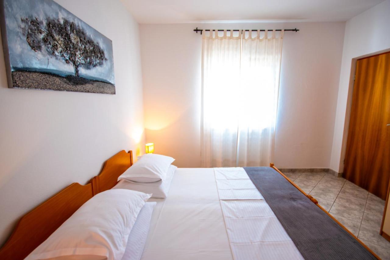 Apartment Franic Подстрана Екстериор снимка